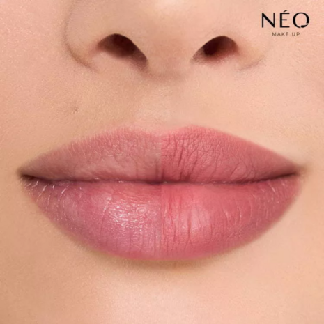 Lipstick:03 CLASSY ROSE MADAME