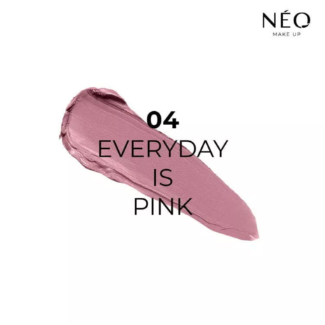 Lipstick: 04 EVERYDAY IS PINK