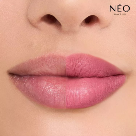 Lipstick: 04 EVERYDAY IS PINK