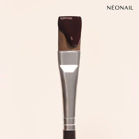 gelpolish in e kleur &#039;Painted Shadows&#039; van NEONAIL - donker bruine tint