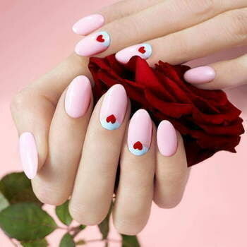 gelpolish in de kleur &#039;First Date&#039; van NEONAIL - licht paarse tint