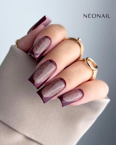 gelpolish in de kleur 'Snowlit Gold" van het merk NEONAIL -  Rose gouden tint met flash effect