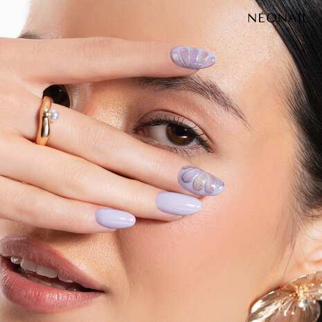 gelpolish in de kleur 'Lavender Rise' van NEONAIL - paarse tint