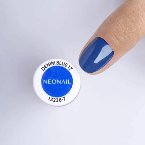 nagellak van NEONAIL in de kleur 'Denim Blue' - blauwe tint