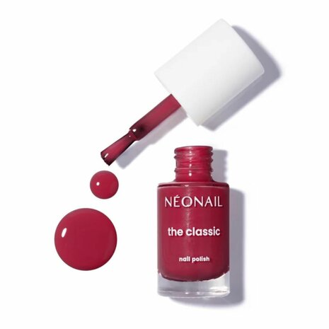 nagellak van NEONAIL in de kleur 'Rosy Red ' - donker rode tint