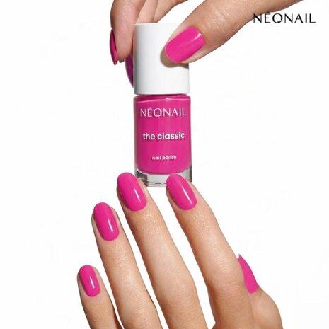 nagellak van NEONAIL in de kleur 'Neon Magenta' - roze tint