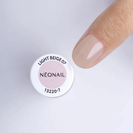 nagellak in de kleur 'Light Beige' van NEONAIL - beige tint