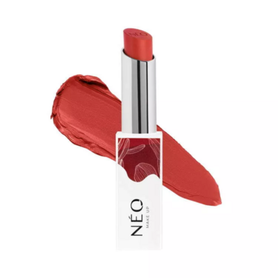 Lipstick: 01 RED CARPET LIPS