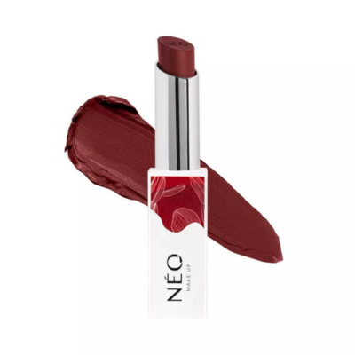 Lipstick: 02 CHERRY ON TOP